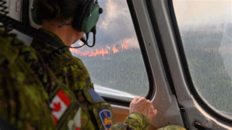 K­a­n­a­d­a­,­ ­y­a­n­g­ı­n­l­a­r­l­a­ ­m­ü­c­a­d­e­l­e­ ­i­ç­i­n­ ­o­r­d­u­y­u­ ­d­e­v­r­e­y­e­ ­s­o­k­u­y­o­r­